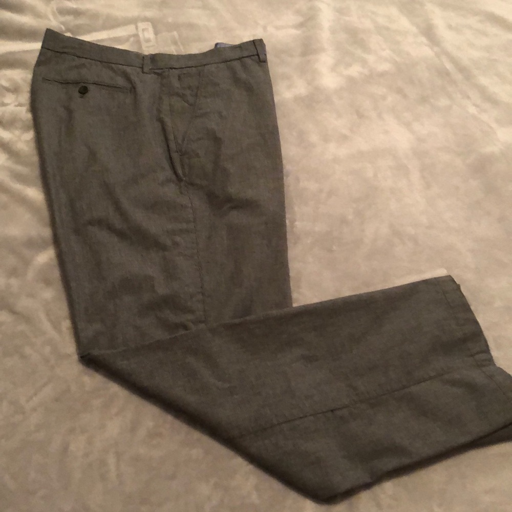 EUC Banana Republic 38x32 men’s gray slacks